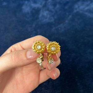 VTG Floral Clip-On Earrings